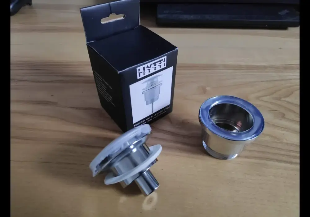 Jak naprawić korek klik klak bez wizyty hydraulika w 5 prostych krokach