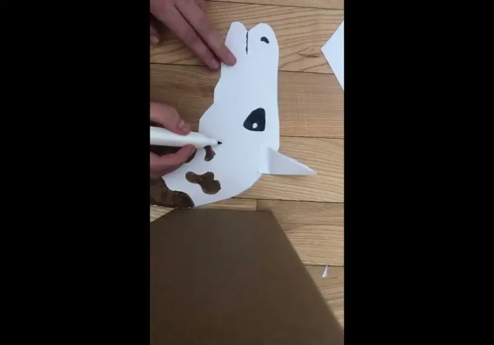 Jak zrobić hobby horse z kartonu: instrukcja krok po kroku