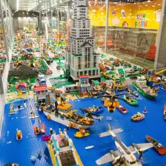 Niesamowite pomysły na budowle z klocków Lego krok po kroku dla każdego