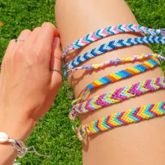 Proste bransoletki DIY: Kreatywne pomysły bez wydawania fortuny
