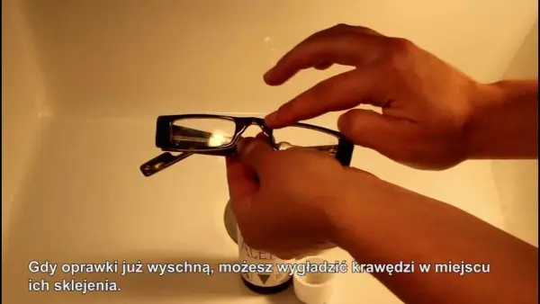 Jak naprawić okulary w domu? Tanie i proste sposoby ratowania oprawek